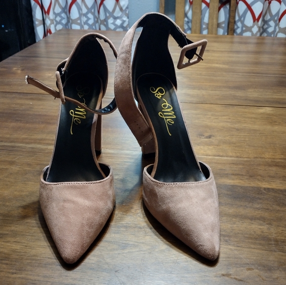So me blush wide band heels - Picture 4 of 6